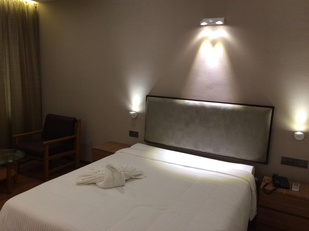 צ'נאי Brownstar Boutique Hotel מראה חיצוני תמונה